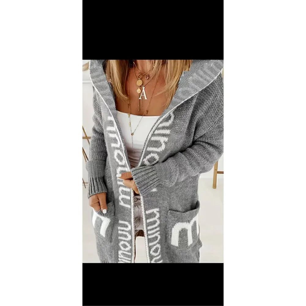 Beautiful long, gray cardigan, coat with hood and pockets and white lettering. S
